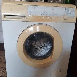 prodam stiralnuyu mashinu Bauknecht