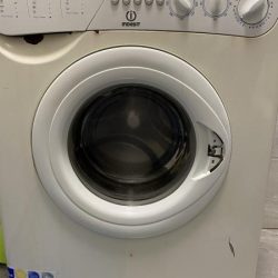 prodam pralnu mashinku Indesit